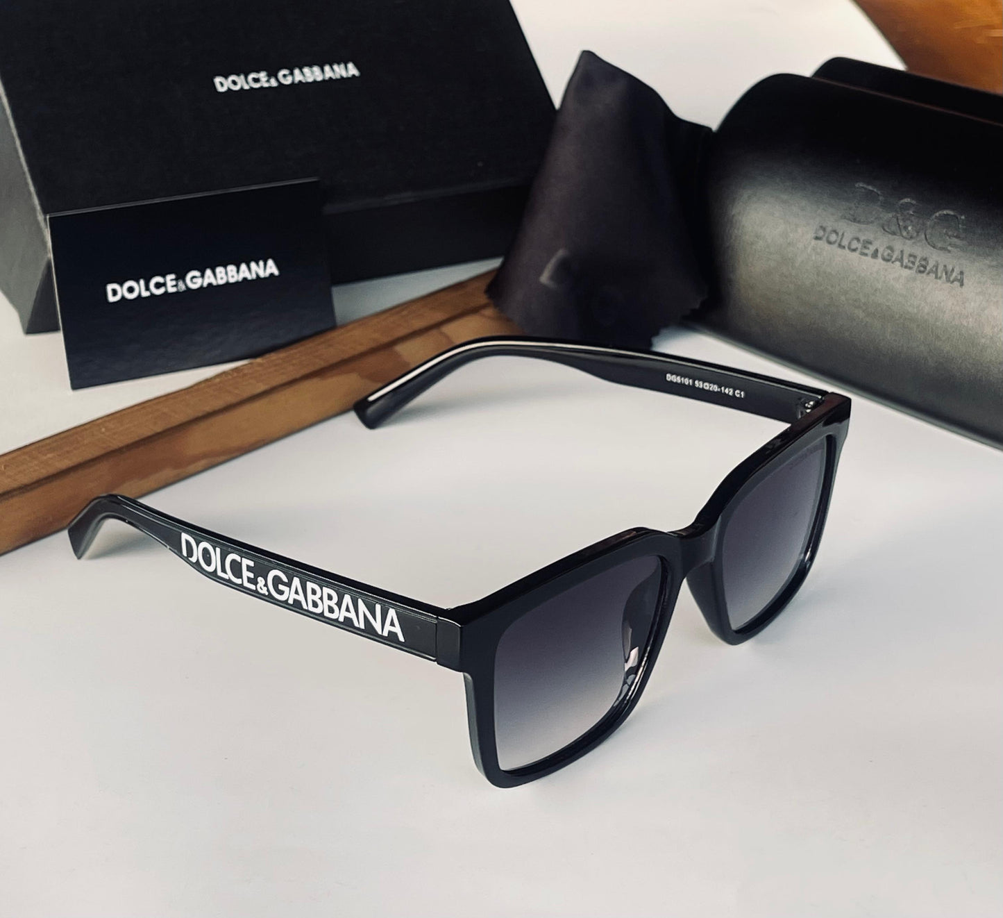 Stylish Unisex Square Frame Shades