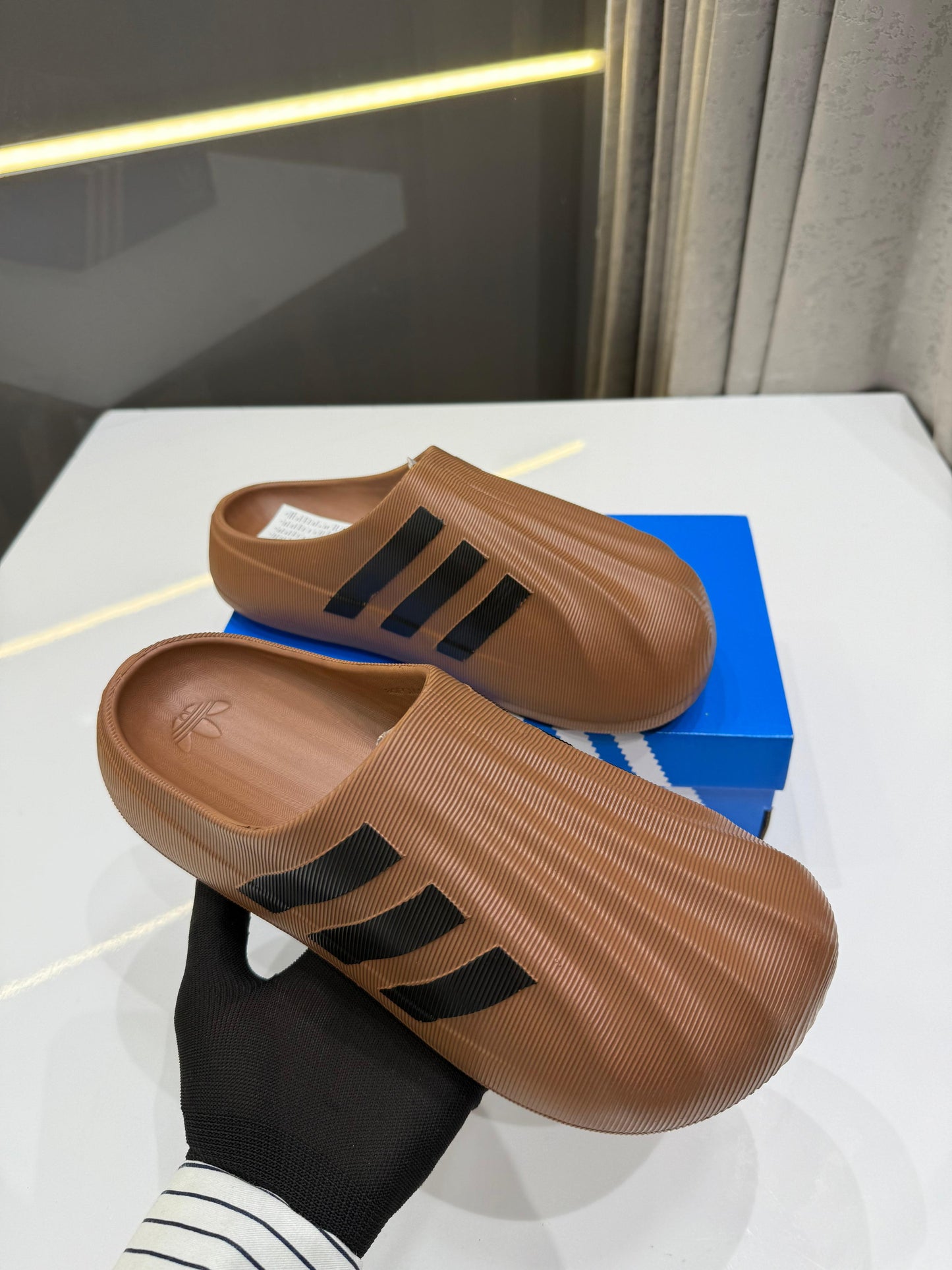 Luxury Unisex Comfort Sneakers