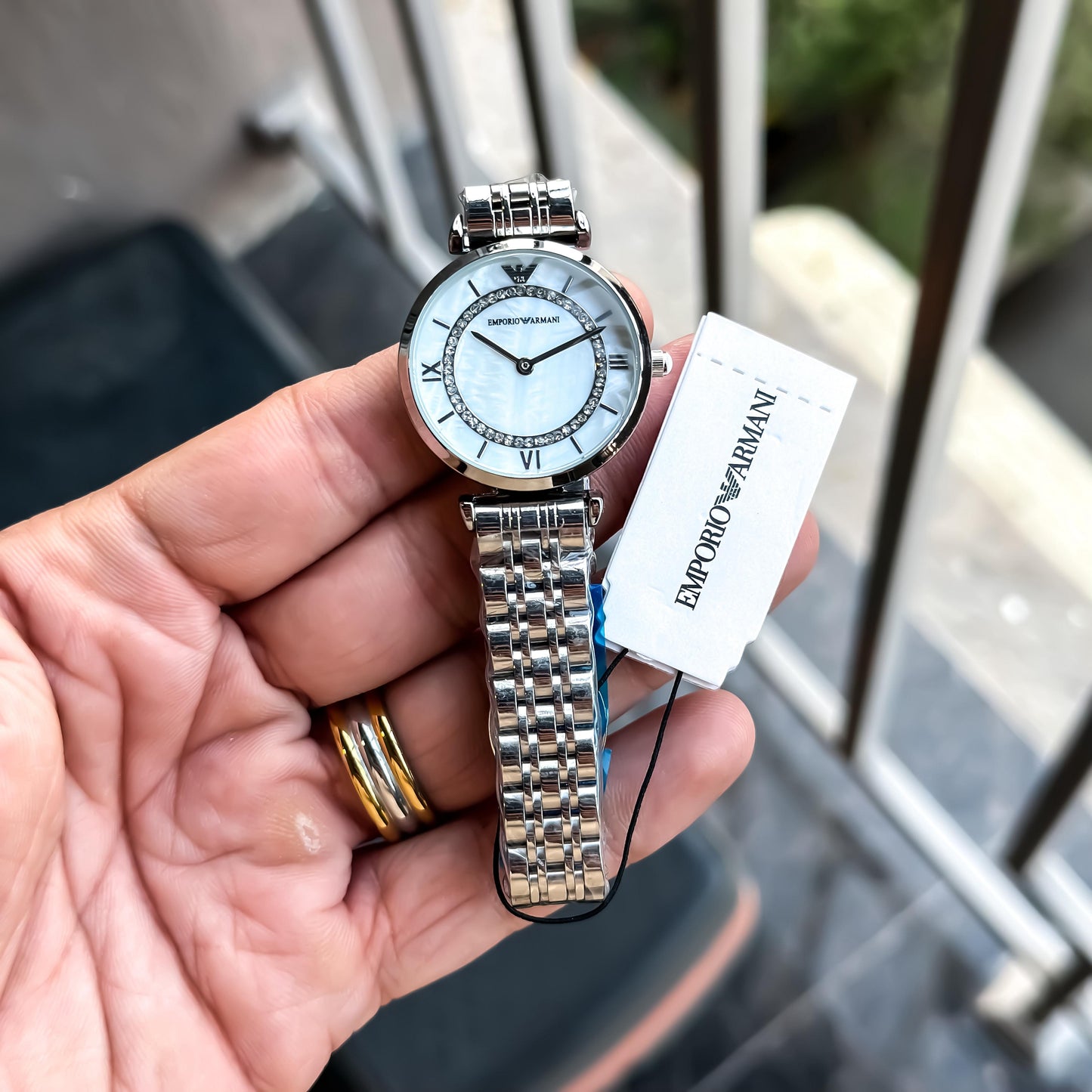 Amazing E Armani Women's Watch