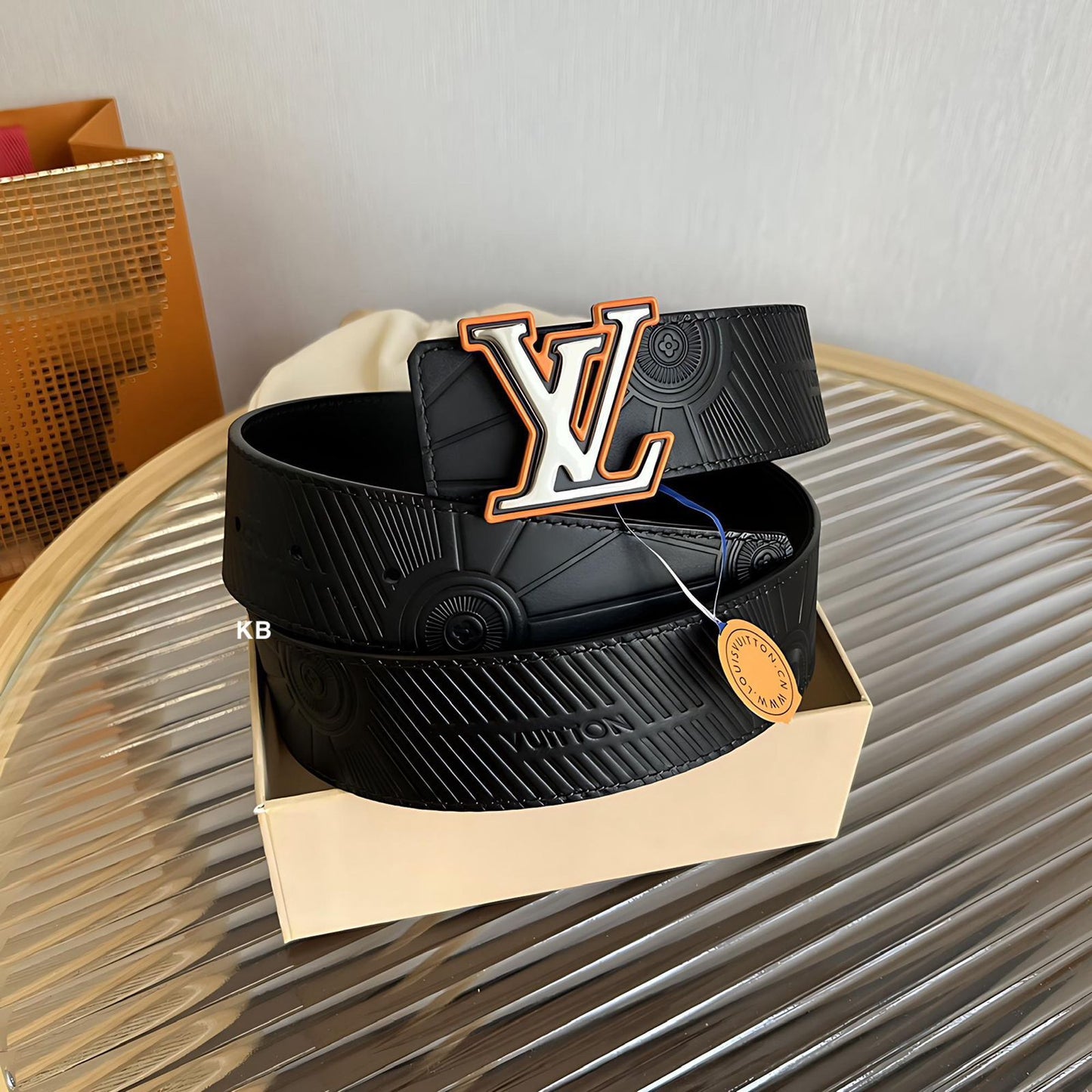 Amazing Lv imprint Reversible Belt