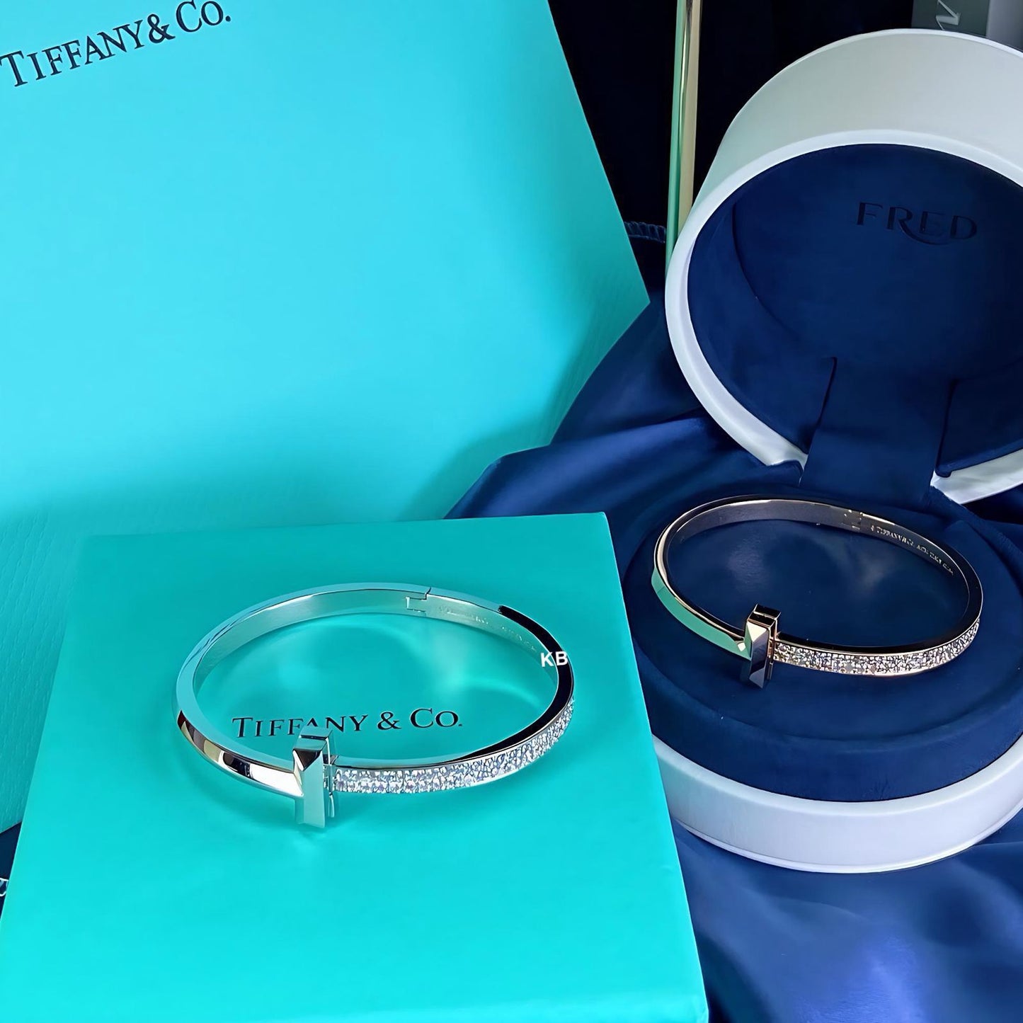 Amazing Tiffany Hinged Bangle