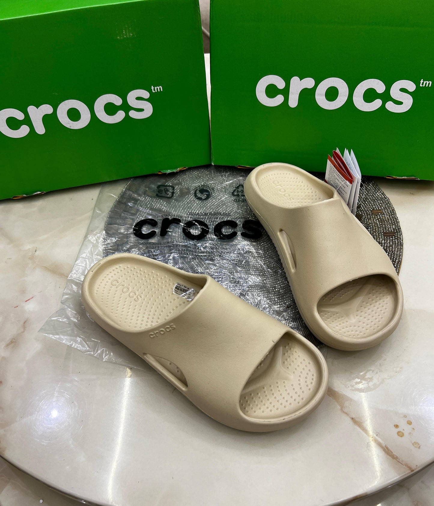 Amazing Crocs Mellow Men's Slides