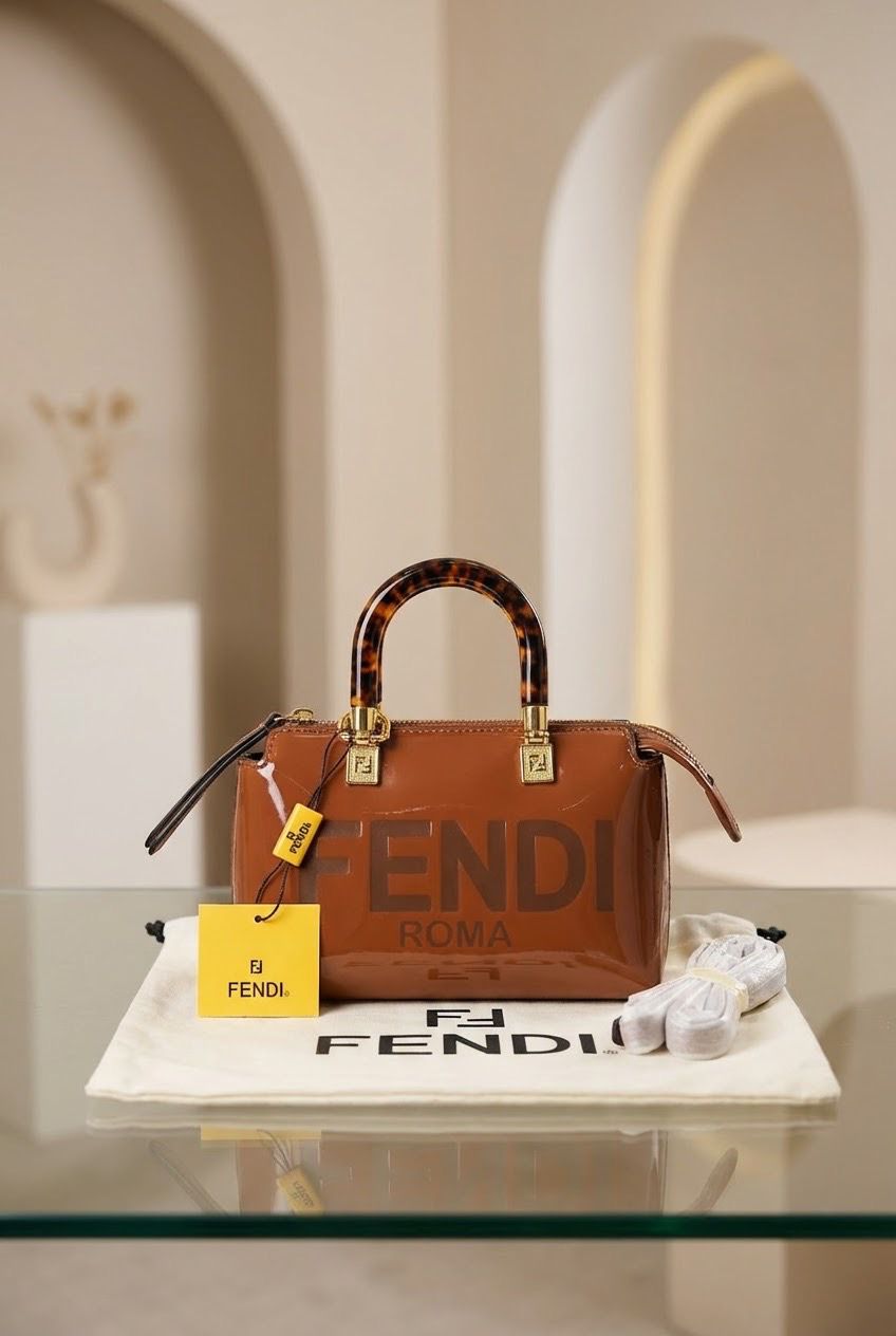 Amazing F&D Roma Glossy Bag