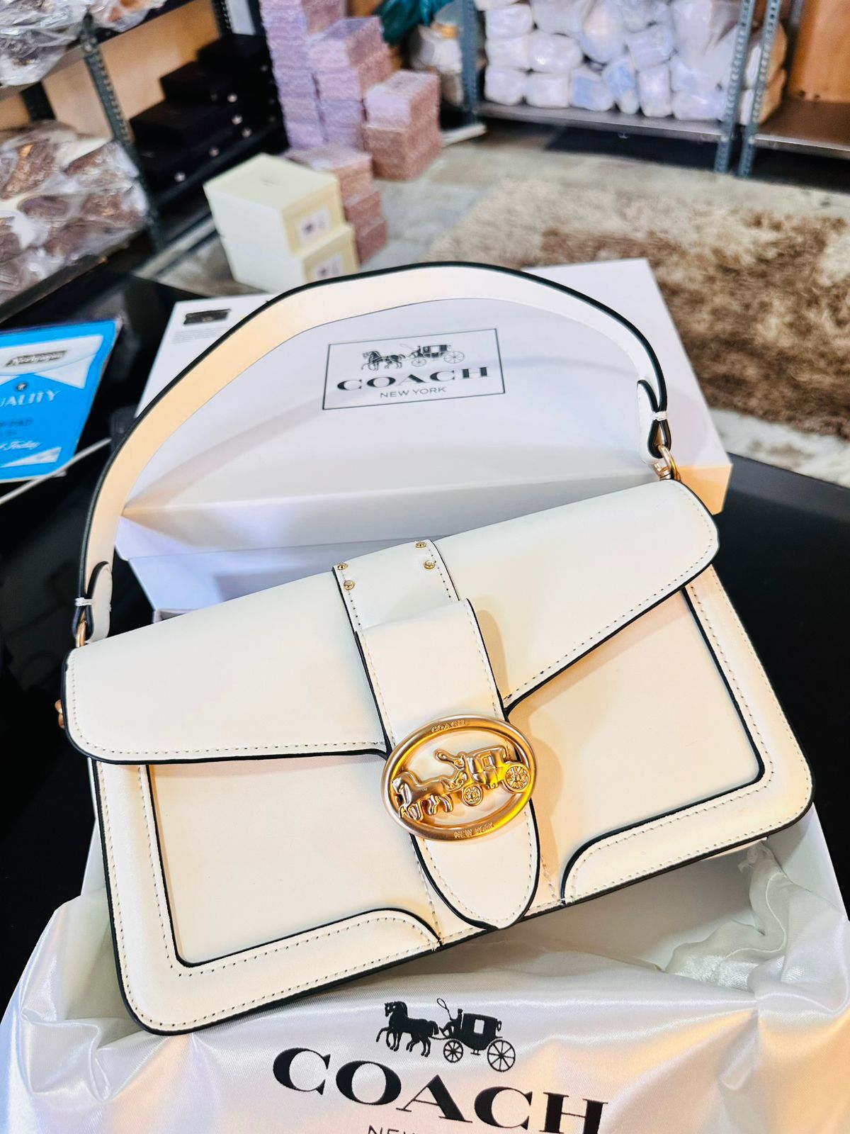 Amazing Georgie Shoulder Bag