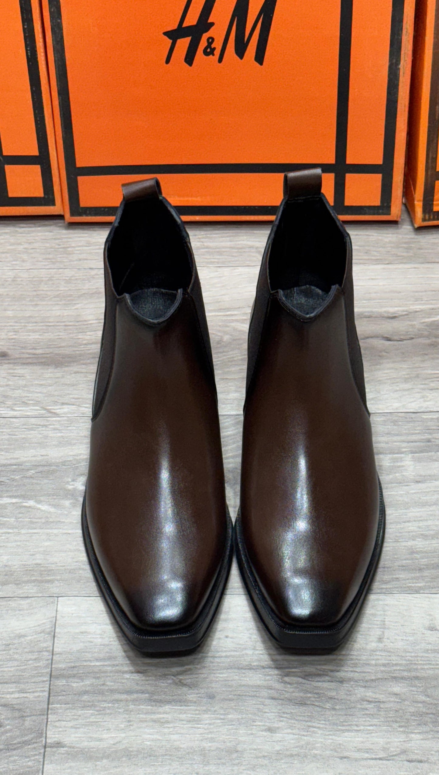 Amazing H&M Chelsea Boots