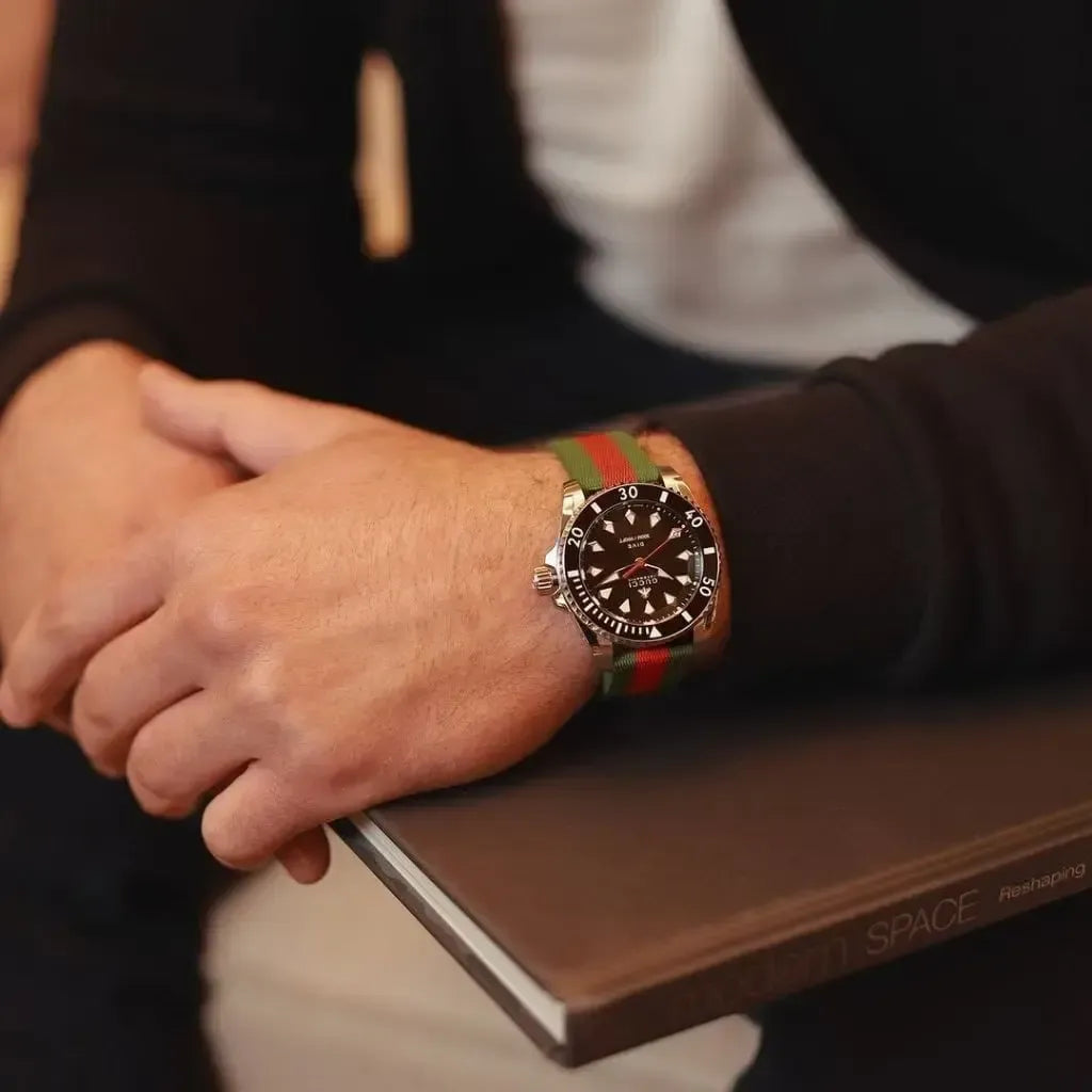 Luxury Unisex Premium Dive Watch – Black Dial Edition