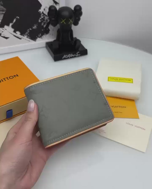 Luxury Men’s Multiple Wallet – Titanium Monogram Edition