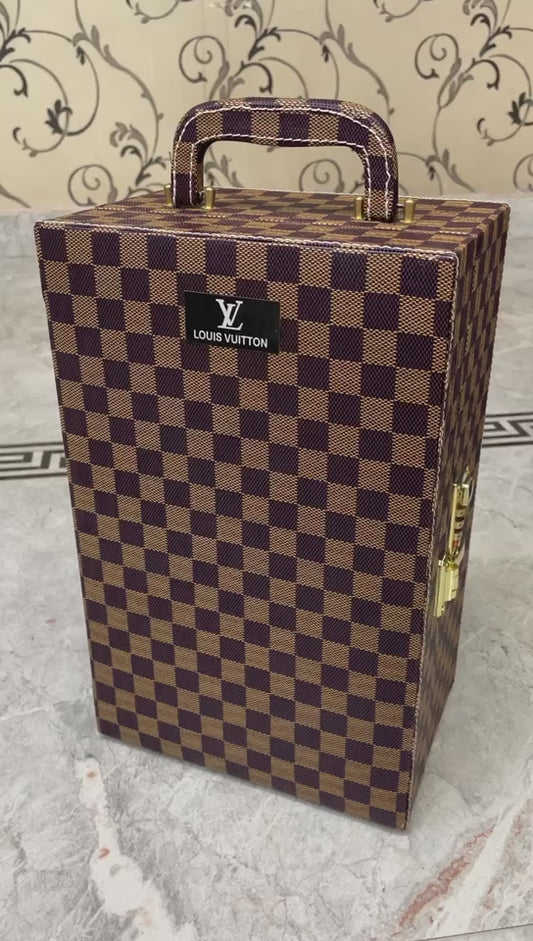 Luxury Leatherette Whiskey Case with 3 Glasses
