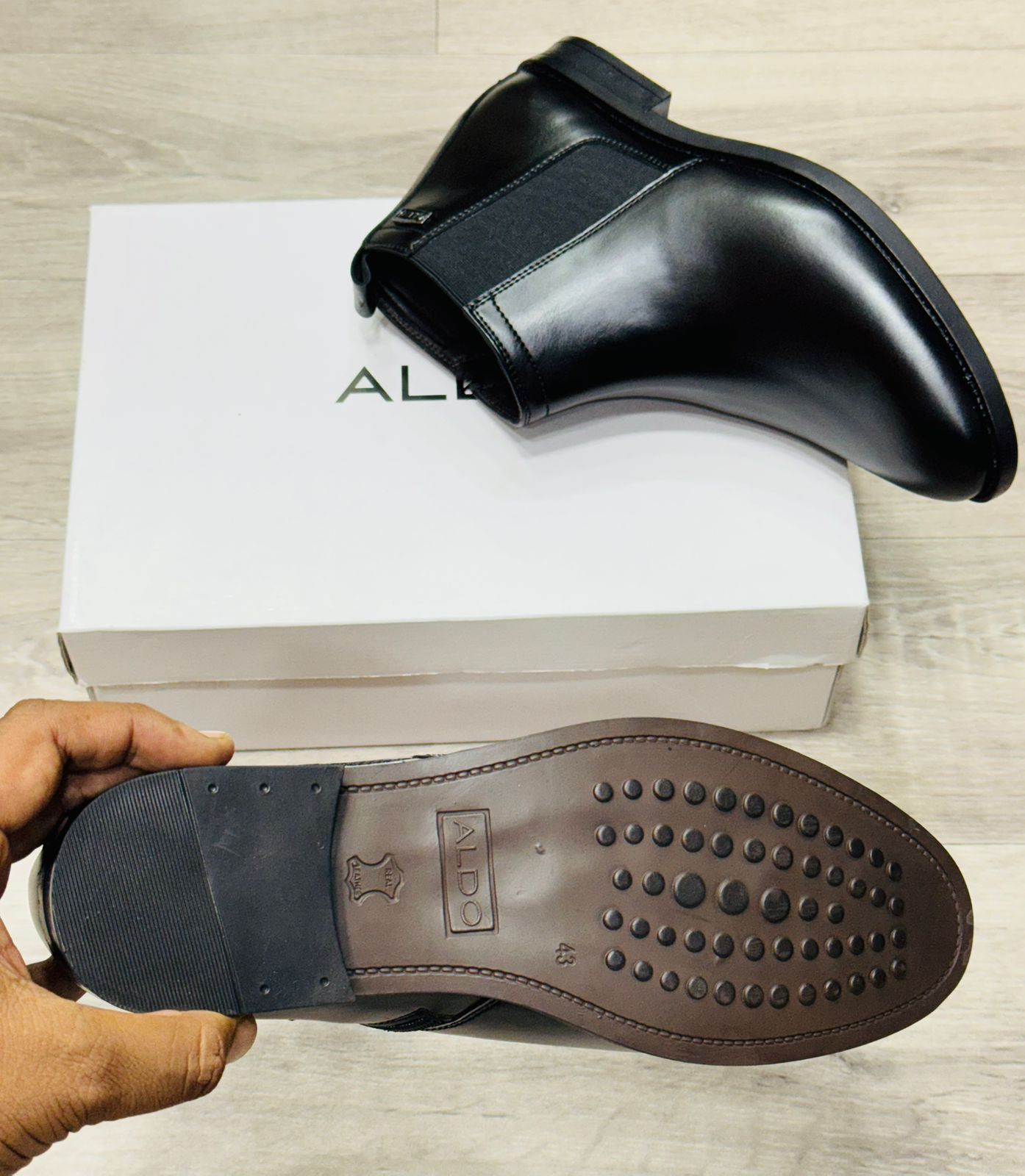 Luxury Chelsea boots