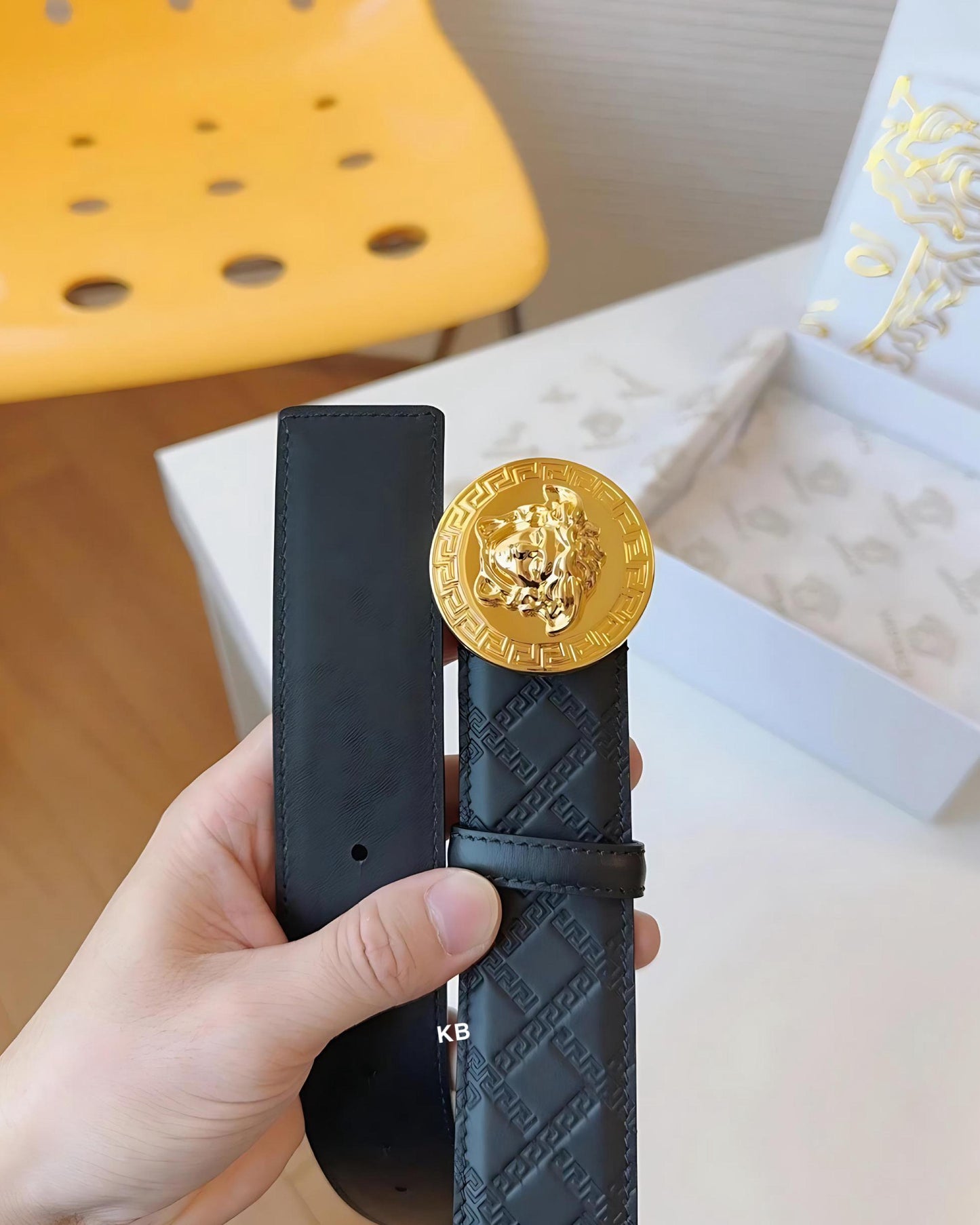 Luxury Medusa Biggie Leather Belt