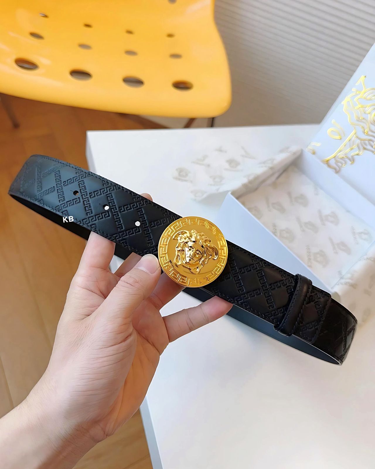 Luxury Medusa Biggie Leather Belt