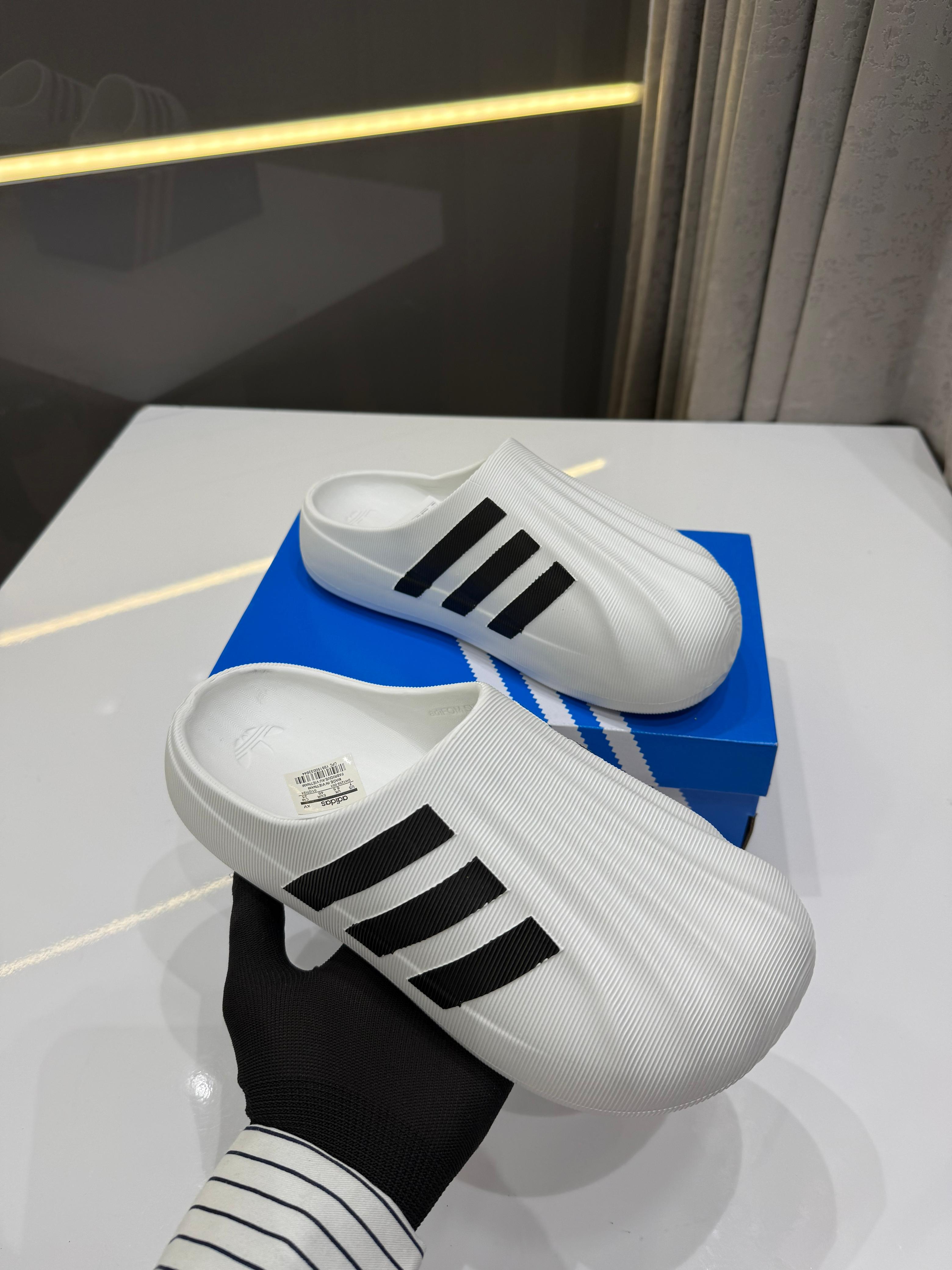 Luxury Unisex Comfort Sneakers