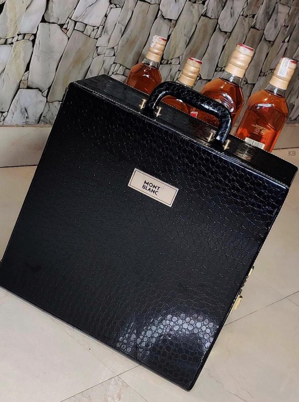 Premium Crocodile Leather Whiskey Case Set