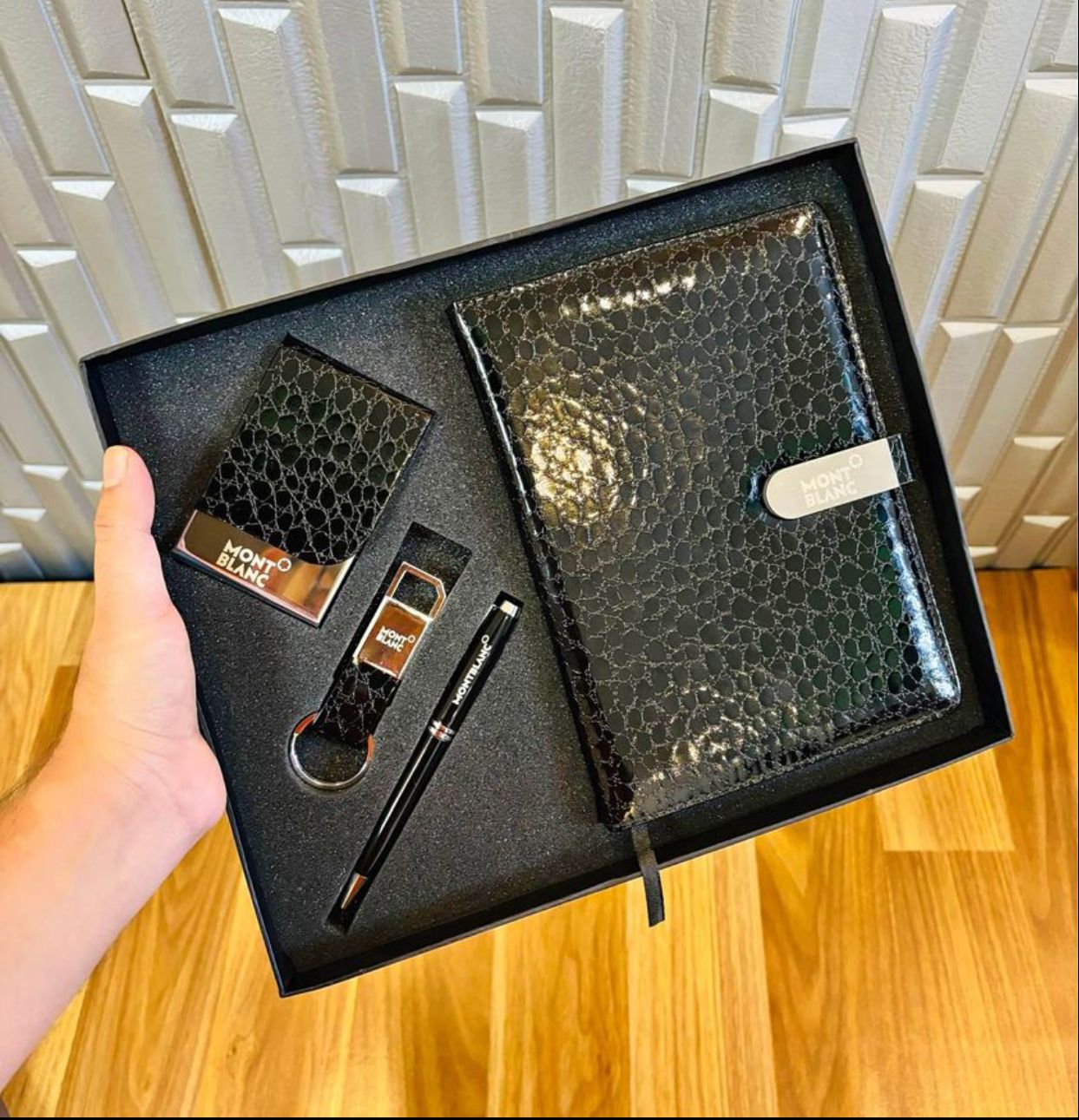 Premium 4-in-1 Luxury Gift Set