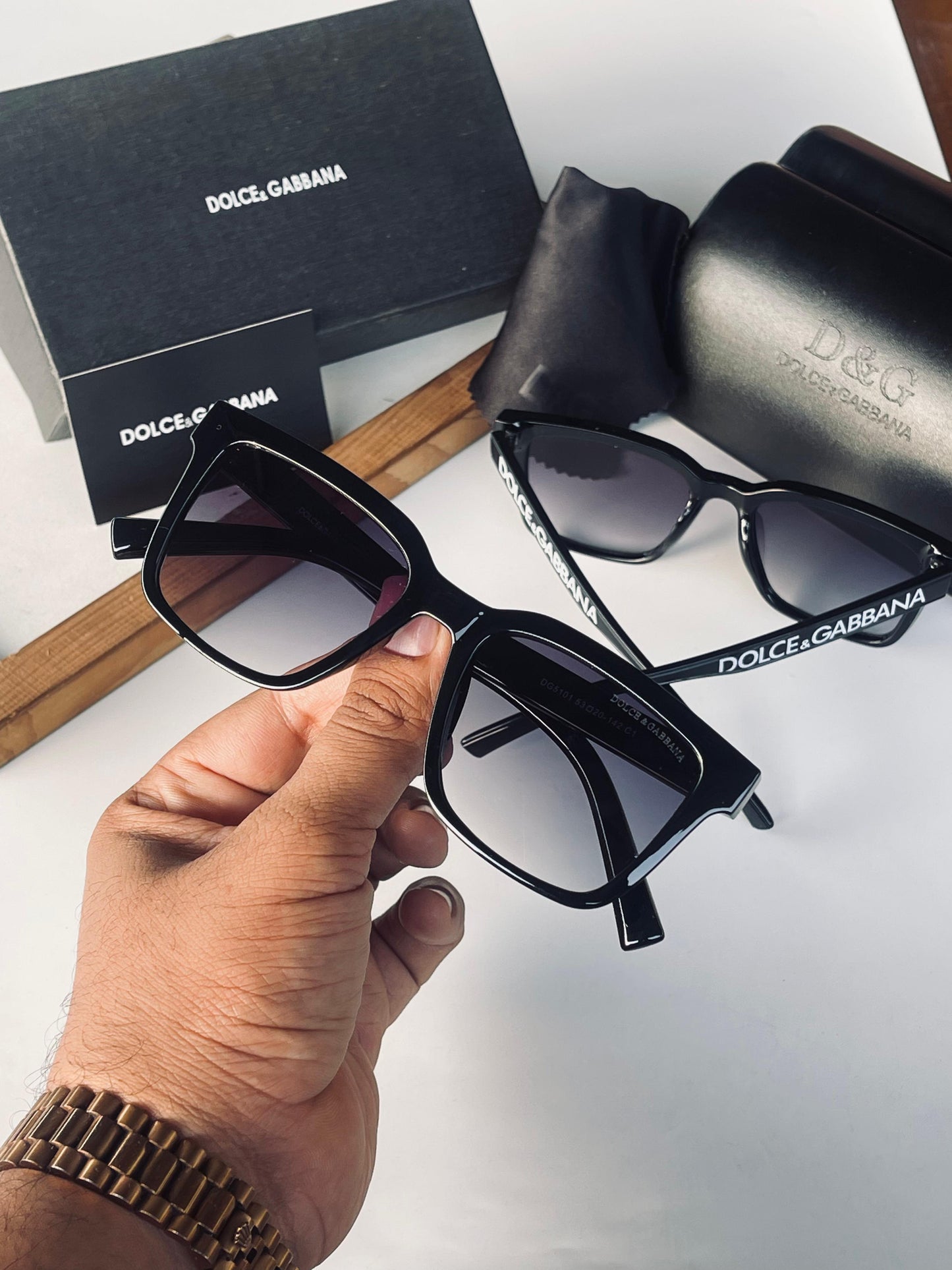 Stylish Unisex Square Frame Shades