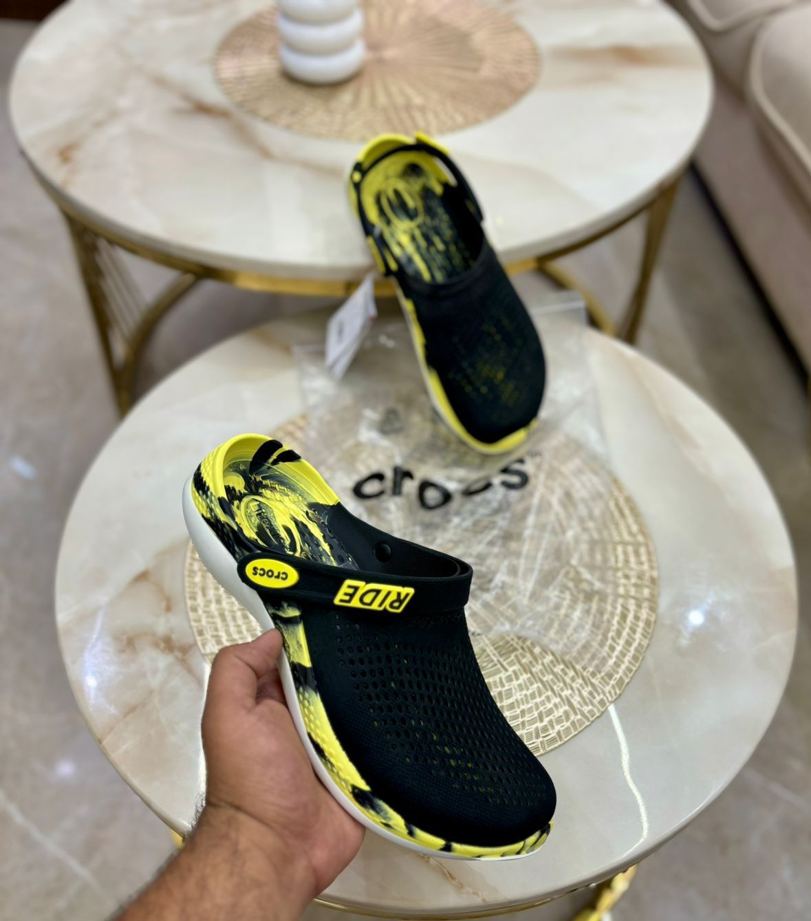 Luxury Men’s crocs lite ride