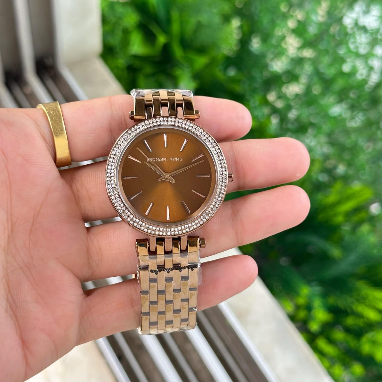 Luxury Women’s Watch – Elegant & Stylish Timepiece