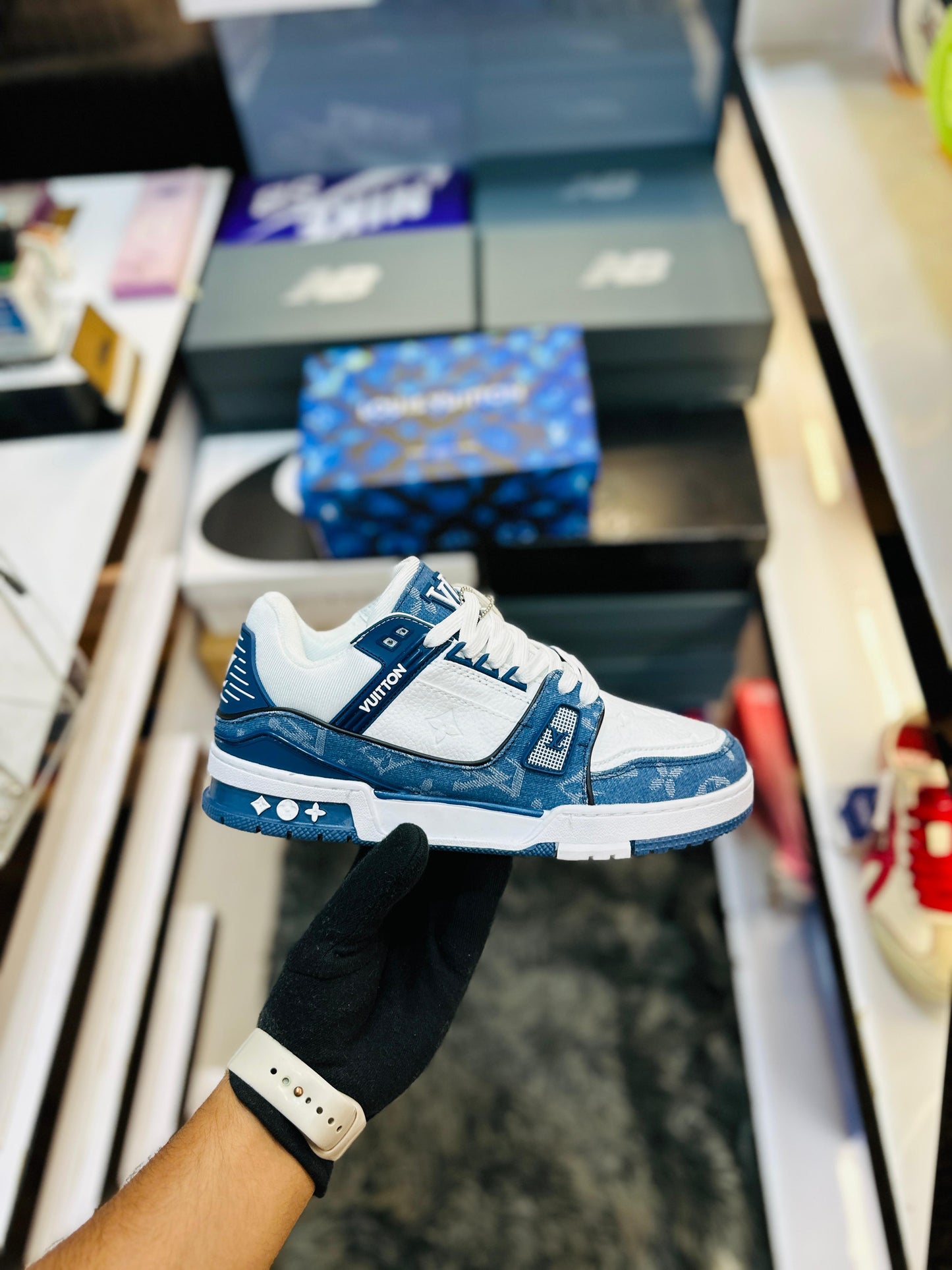 ⁠LV TRAINER LINE SNEAKER SHOES