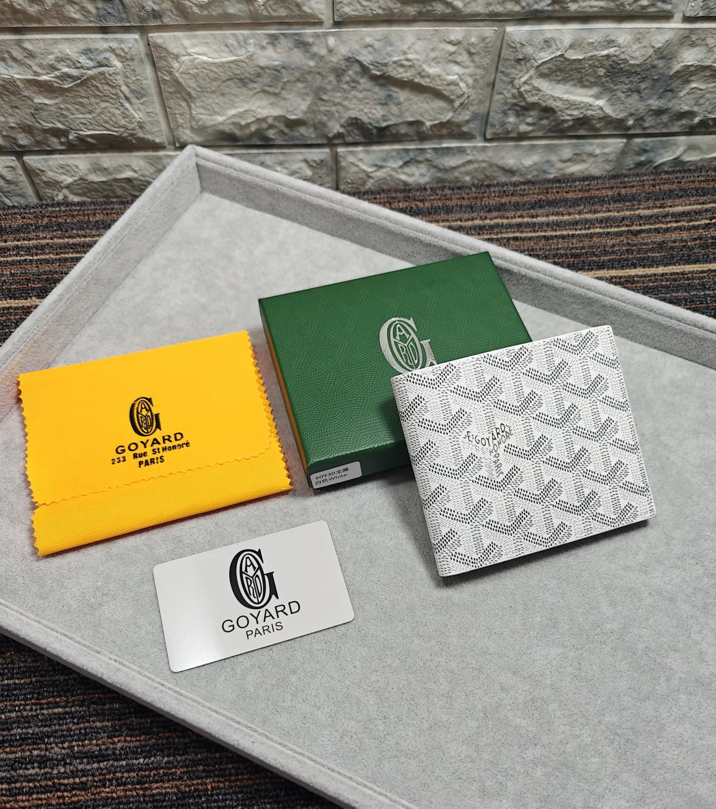 Luxury GOYARD victorie wallet