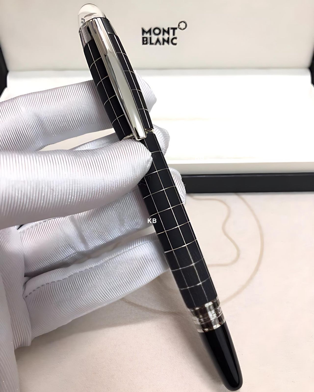 Premium Metal & Rubber Fineliner Rollerball Pen