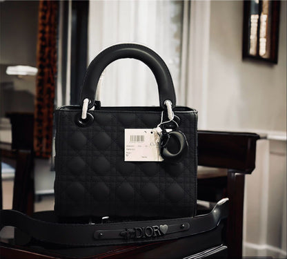 Luxury Women’s Leather Handbag