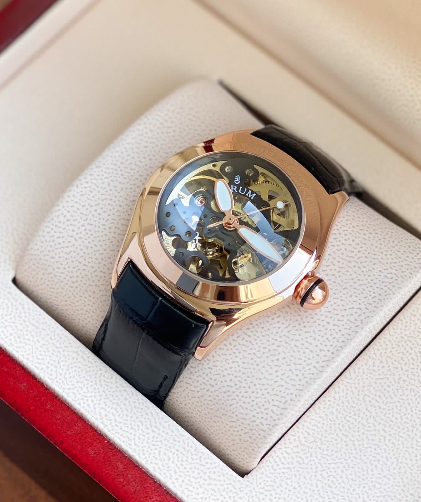 Luxury corm automatic men's watch