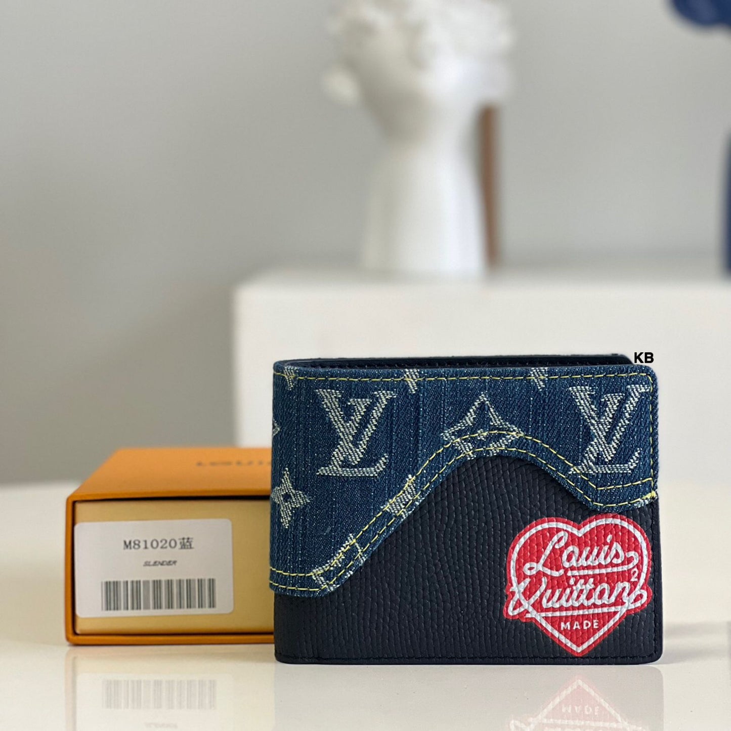 Luxury Lv Slender Men’s Wallet
