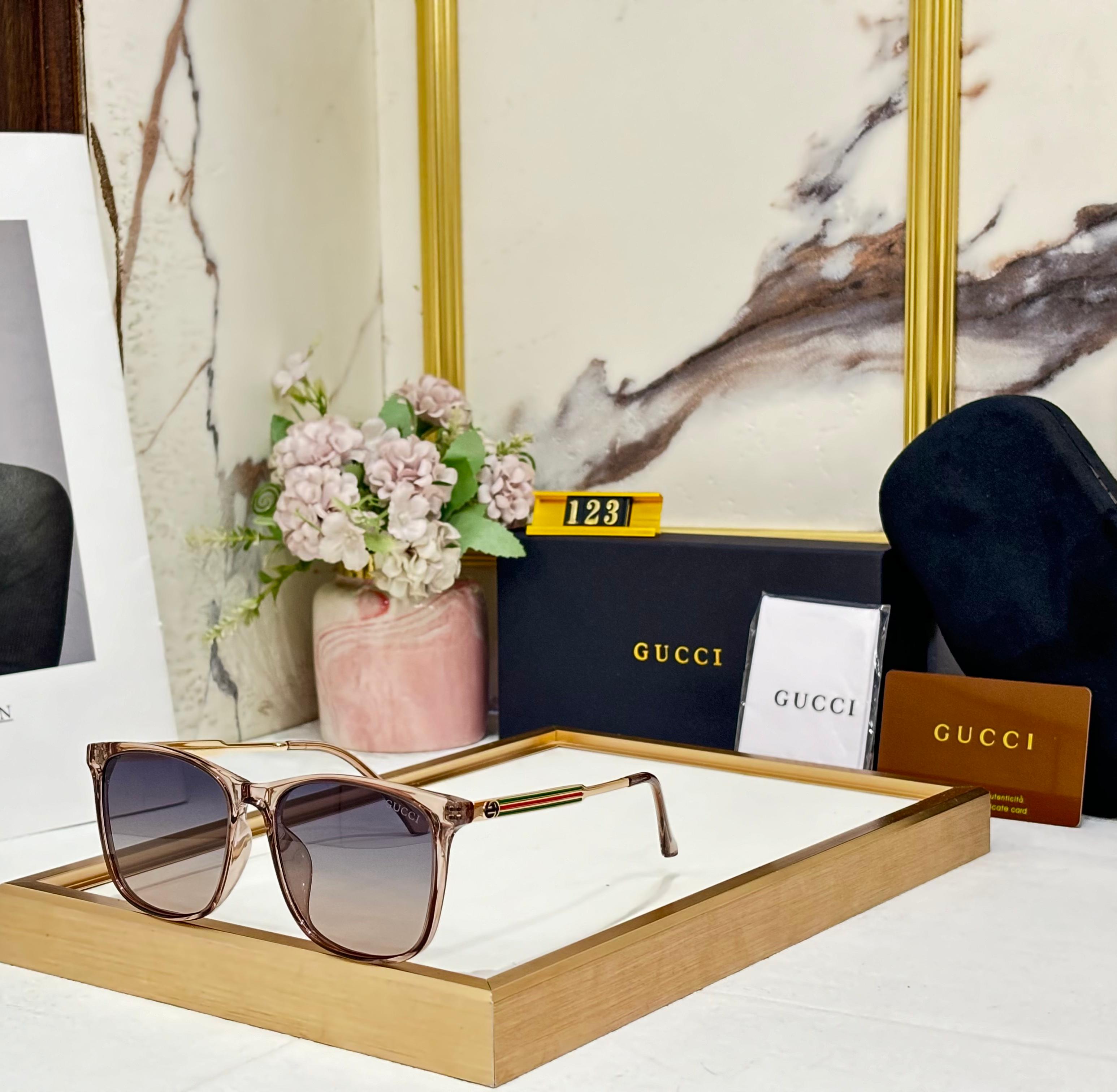 Luxury Polarized Wayfarer Sunglasses (Unisex)