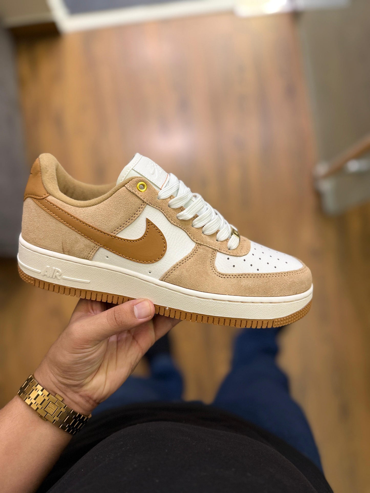 Luxury Clearance Sale – Premium Sneakers for Men