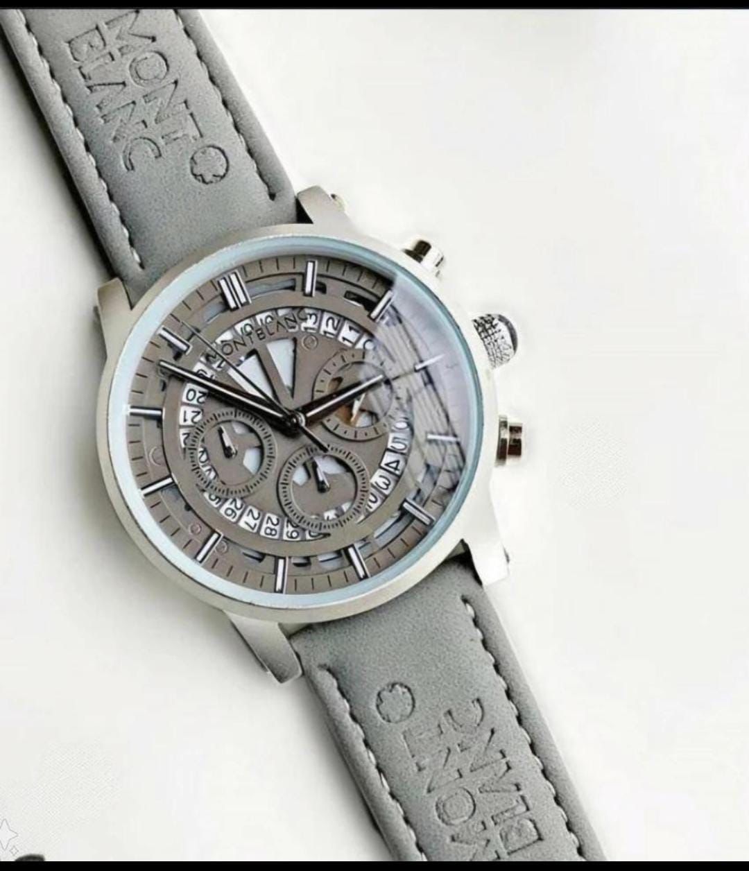 Men’s Premium Leather Strap Chronograph Watch