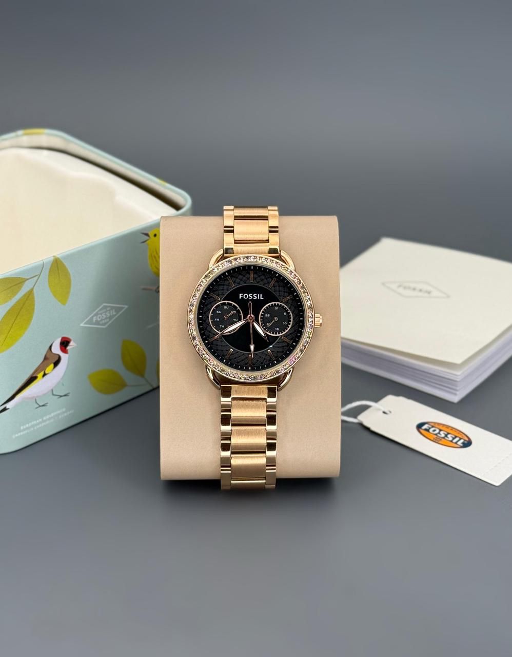 Elegant Rose Gold Women’s Chronograph Watch
