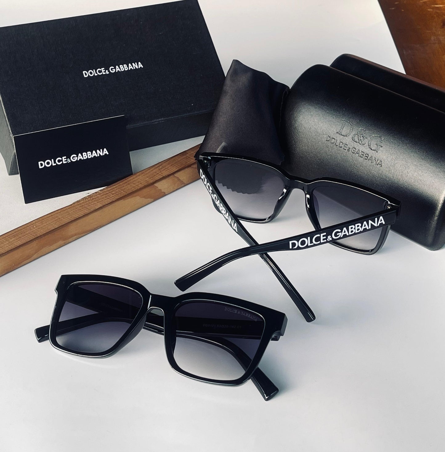 Stylish Unisex Square Frame Shades