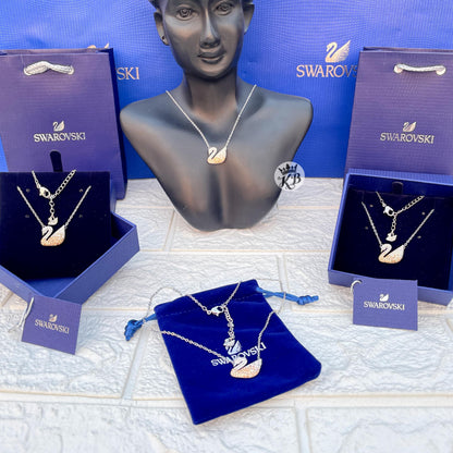 Luxury Iconic swan pendant