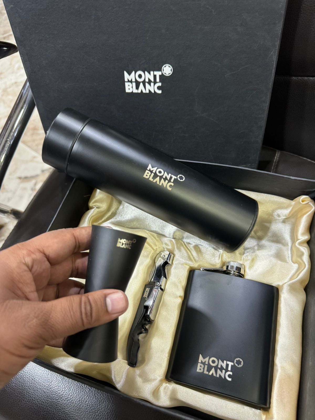 4-in-1 Luxury Liquor Pocket Gift Set