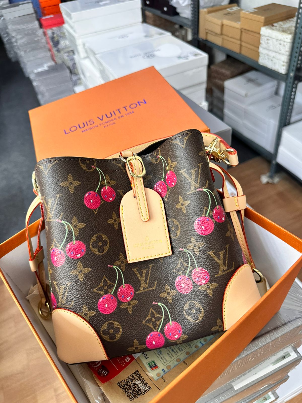 Lv stylish handbag