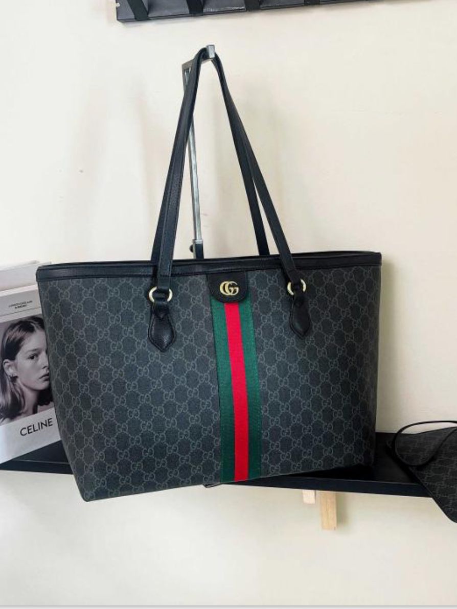 Amazing gc ophidia tote bag