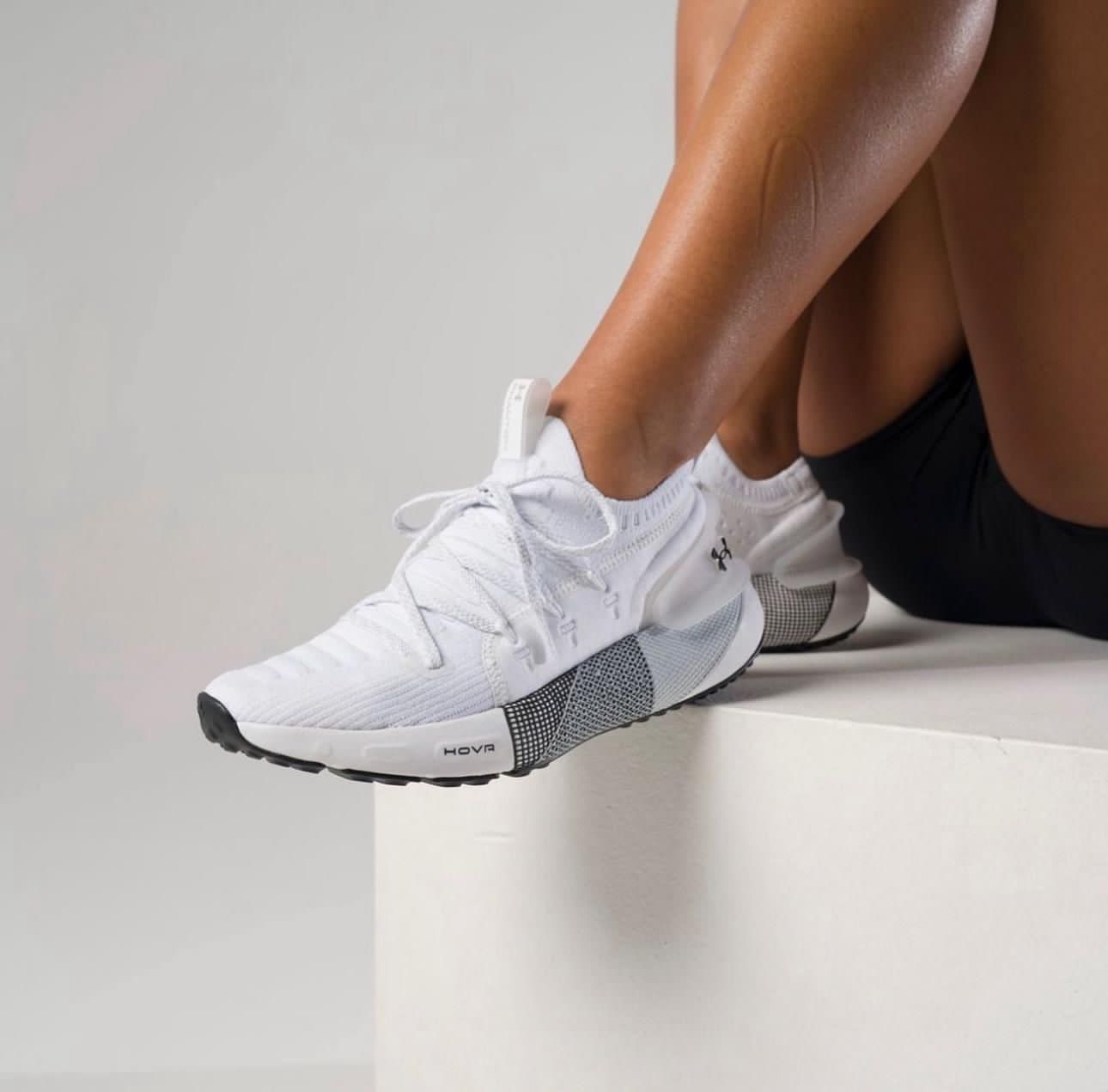 Amazing UA Hovr Phantom Men’s Shoes