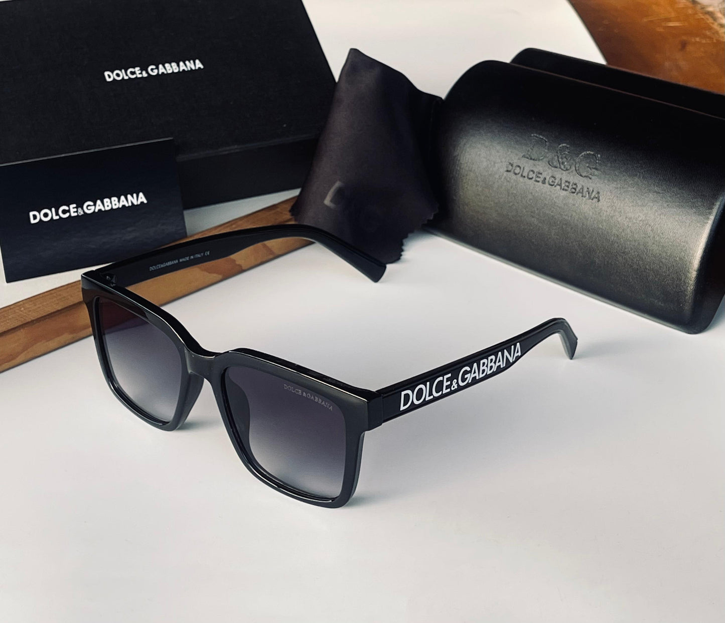 Stylish Unisex Square Frame Shades