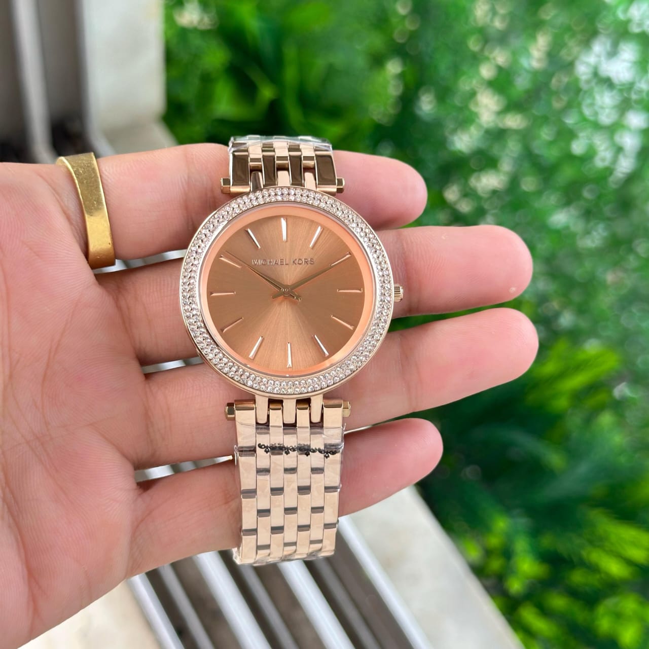 Luxury Women’s Watch – Elegant & Stylish Timepiece
