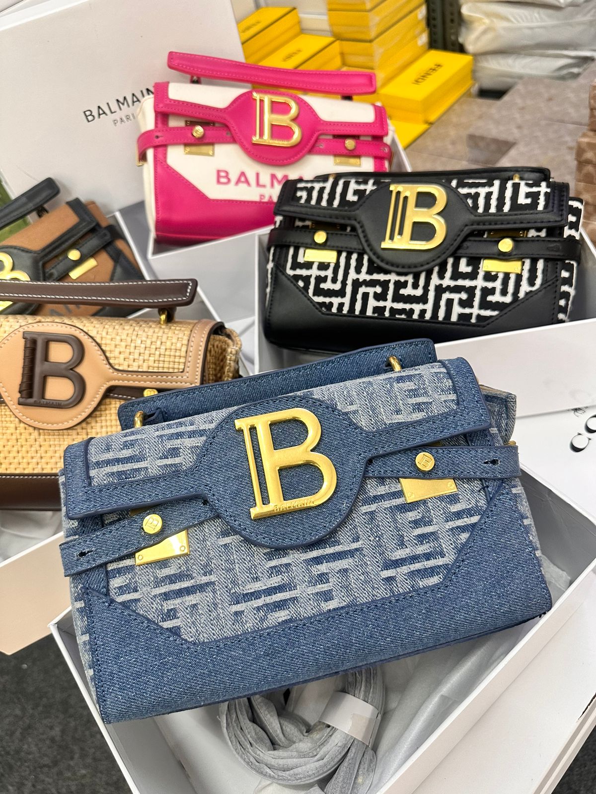 Luxury Premium Buzz Bag (For Women)