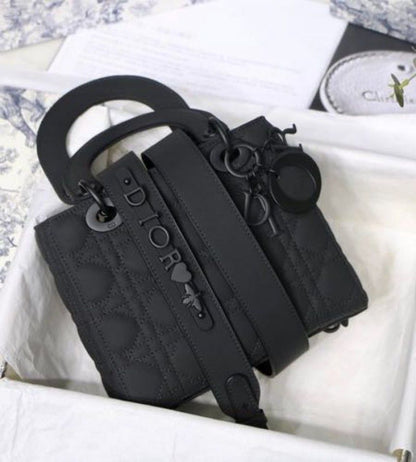 Luxury Women’s Leather Handbag