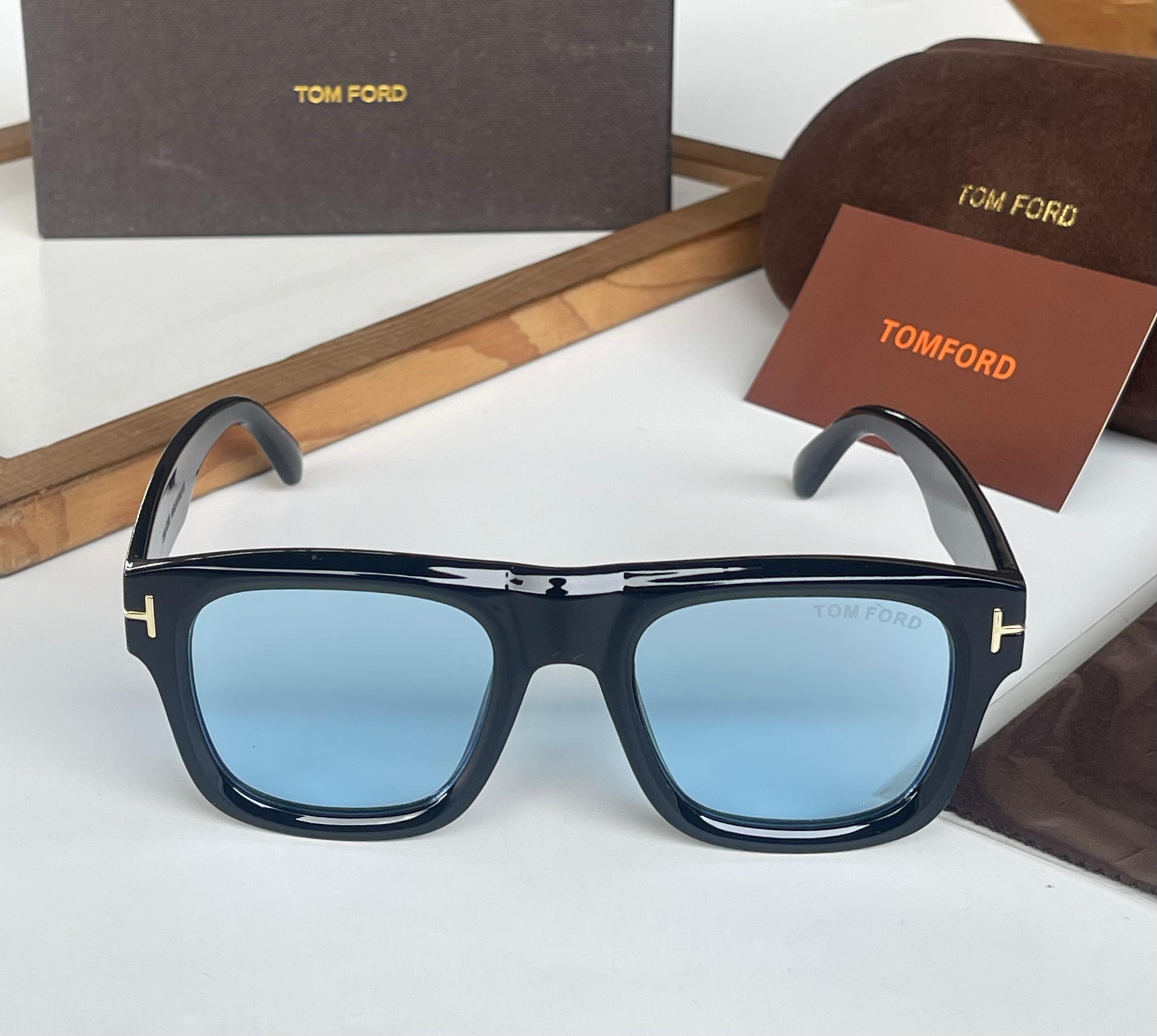 Luxury Unisex Sunglasses – Premium Polarized Edition