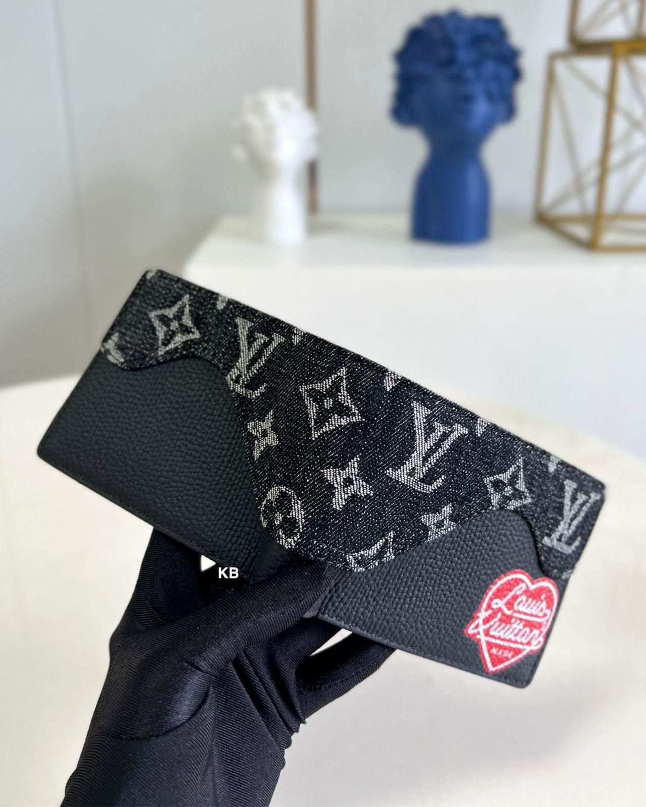 Luxury lv slender black wallet